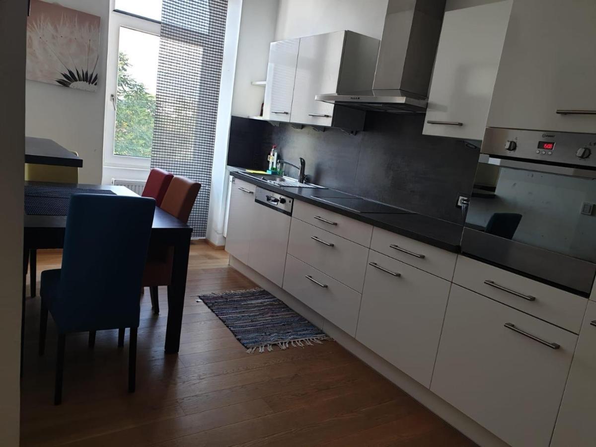 Deluxe Apartment 5P Mm Wien Eksteriør billede